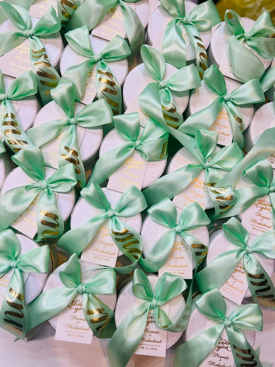 Elegant Round Favor Boxes